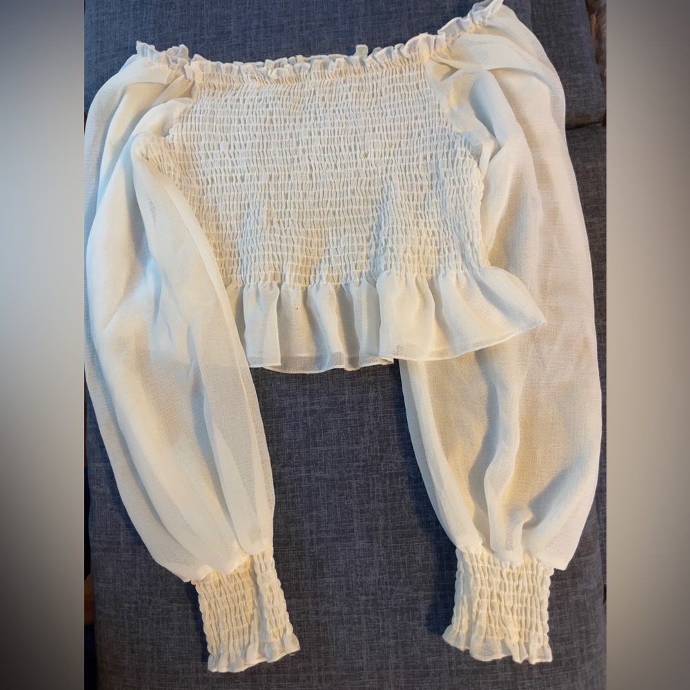 ROMWE White Smocked Ruffled Long Sleeve Blouse